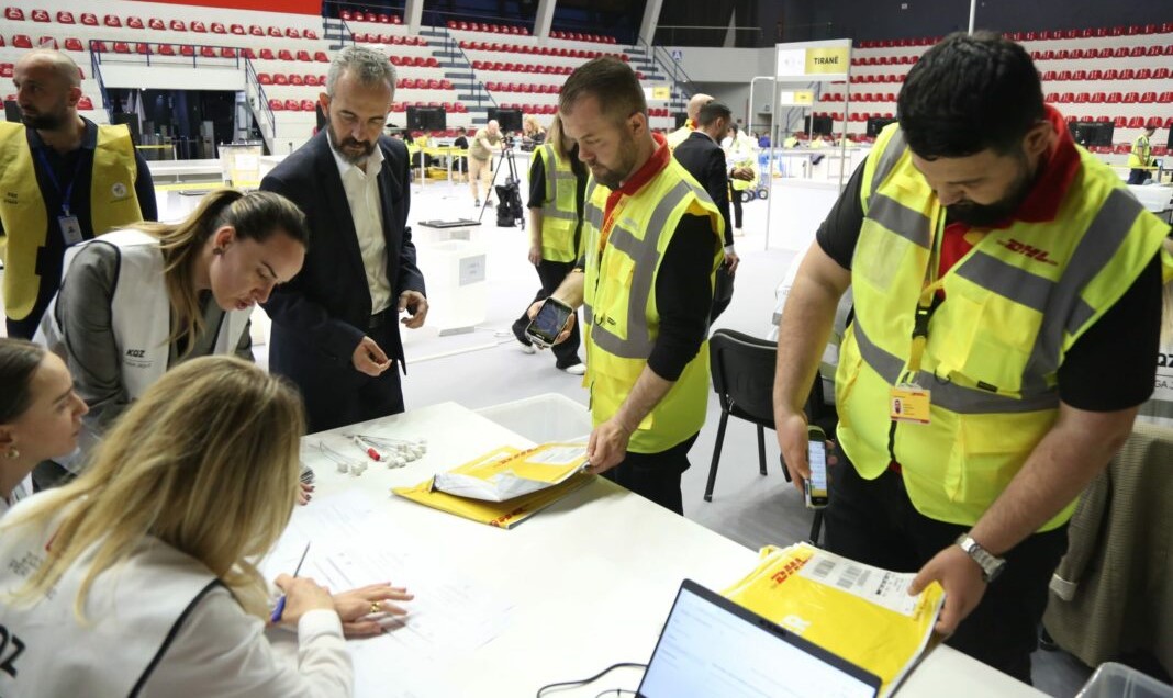 Votat e Diasporës: 21 mijë zarfe ende të pa shpërndarë, Greqia mbetet problematike